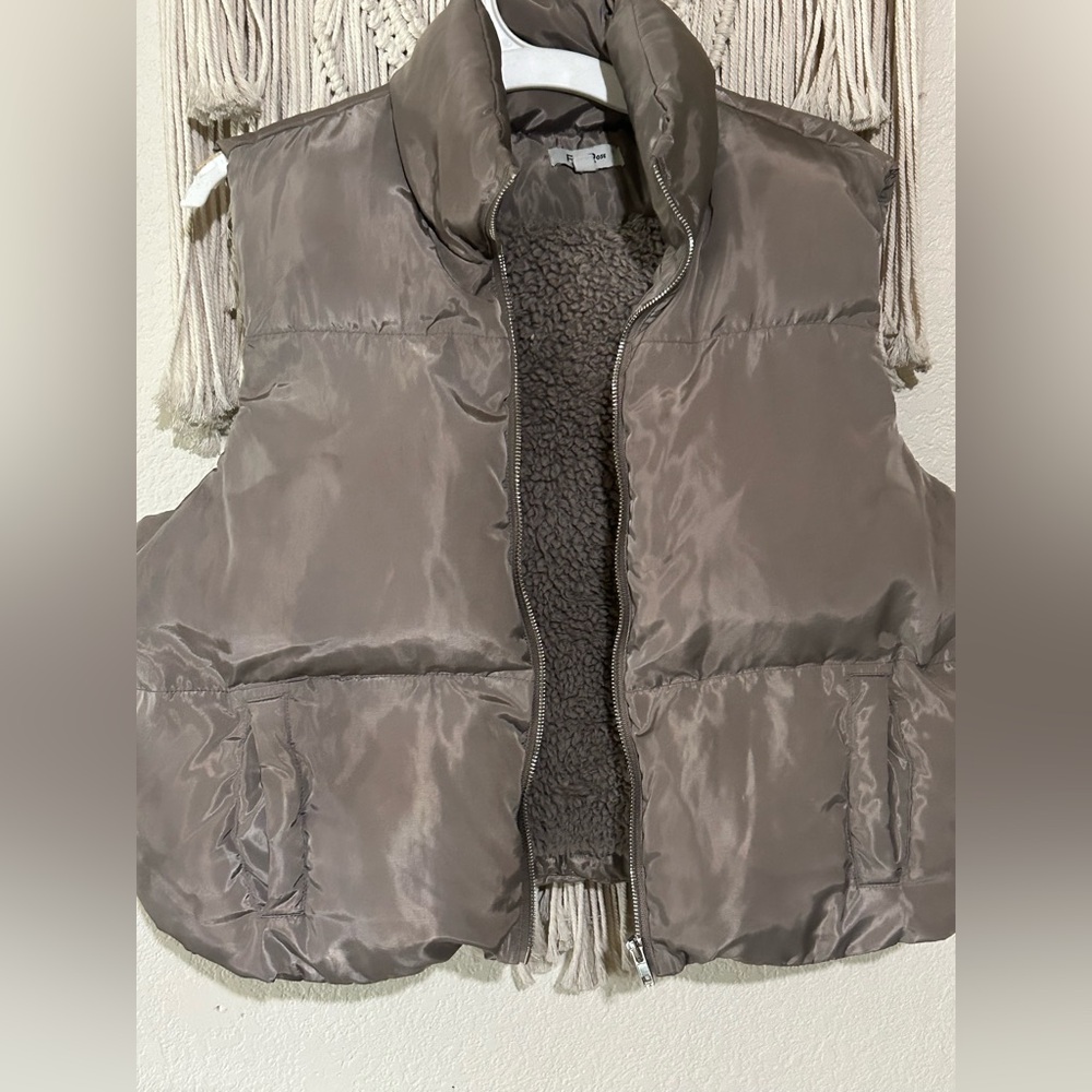 Women's Taupe Puffer Vest cropped
